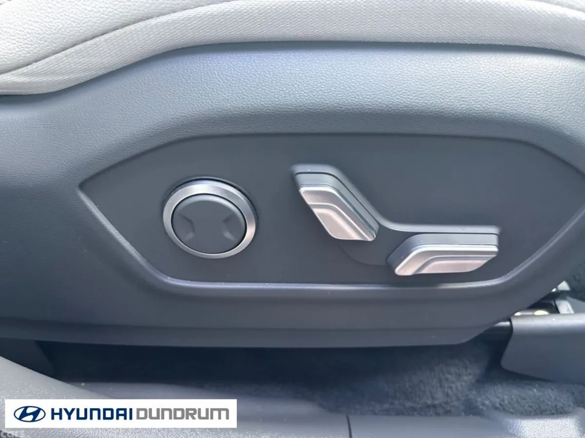 Hyundai Santa Fe Estate, Petrol Hybrid, 2025, Grey