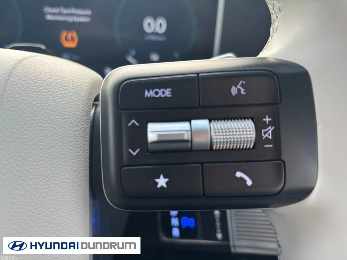 Hyundai Santa Fe Estate, Petrol Hybrid, 2025, Grey