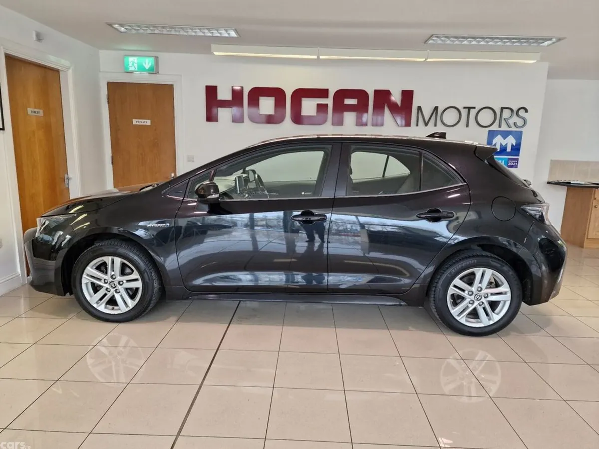 Toyota Corolla Hatchback, Petrol Hybrid, 2021, Black