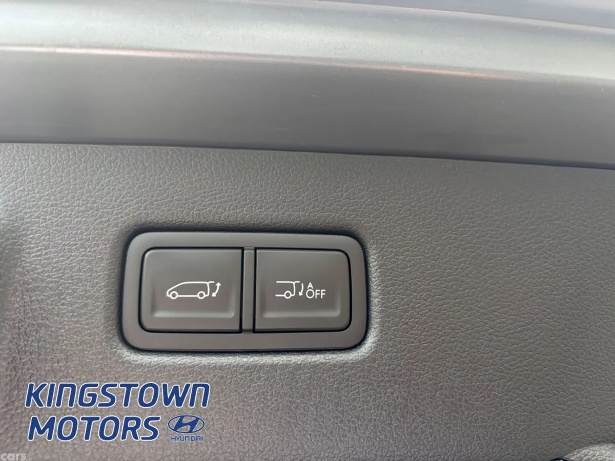 Hyundai Staria Minibus, Electric, 2027, Grey