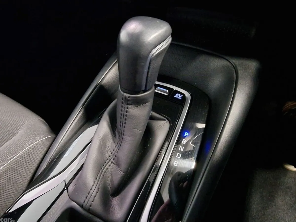 Toyota Corolla Hatchback, Petrol Hybrid, 2021, Black