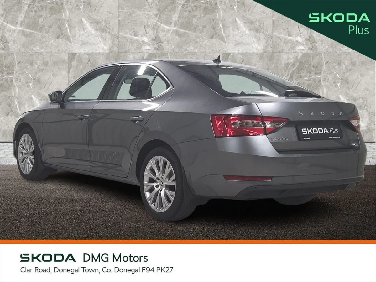 Skoda Superb Saloon, Diesel, 2023, Grey