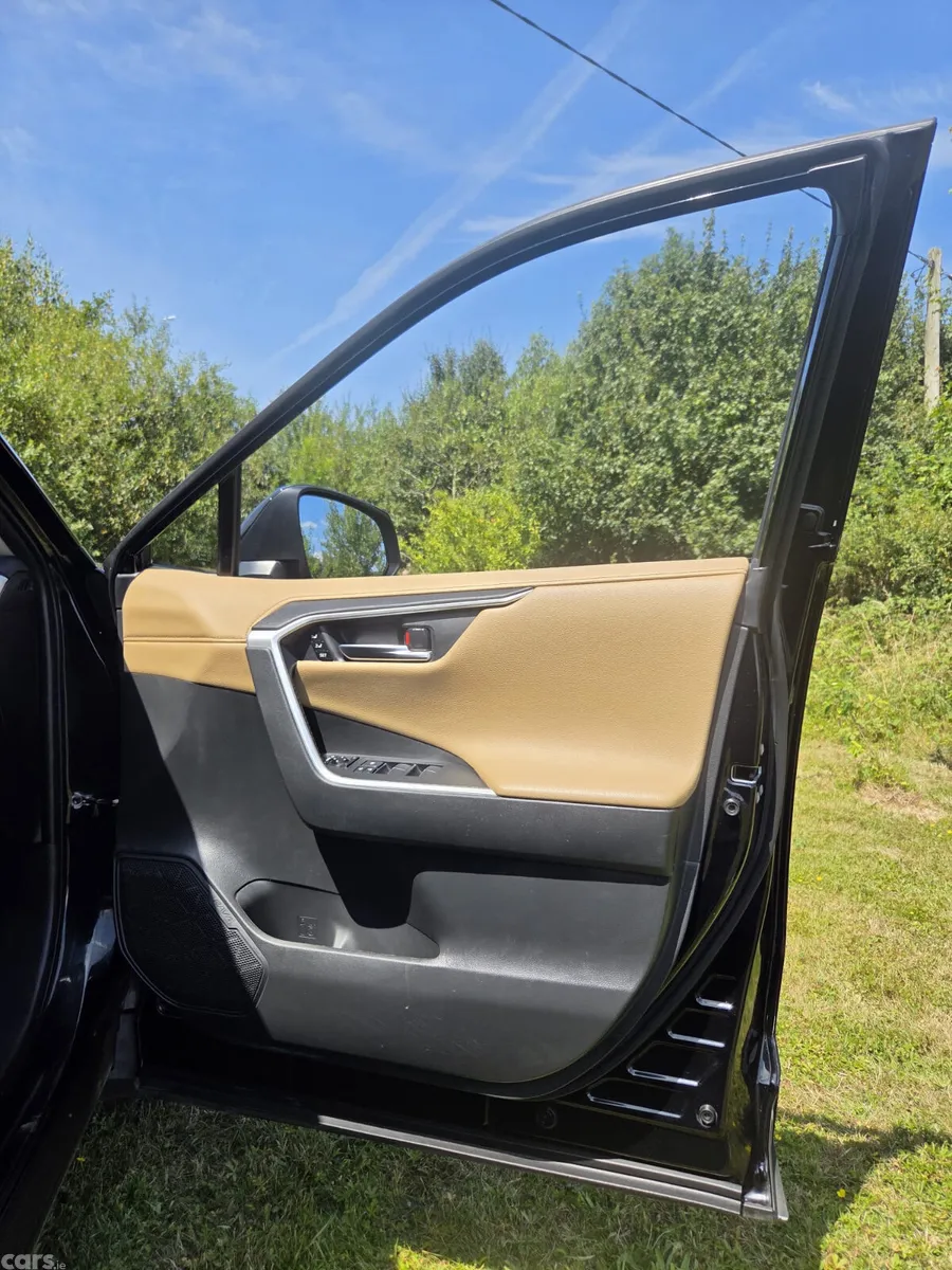 Toyota RAV4 SUV, Petrol Hybrid, 2021, Black