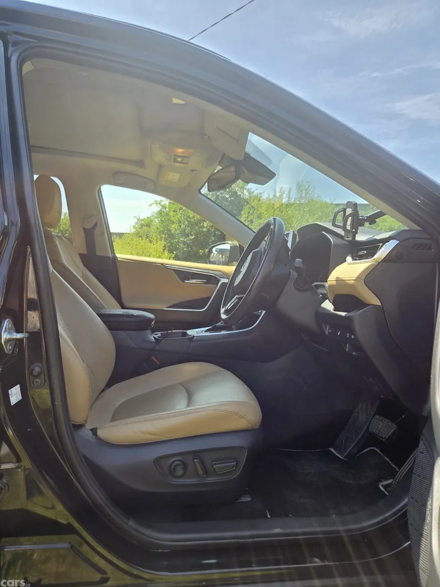 Toyota RAV4 SUV, Petrol Hybrid, 2021, Black