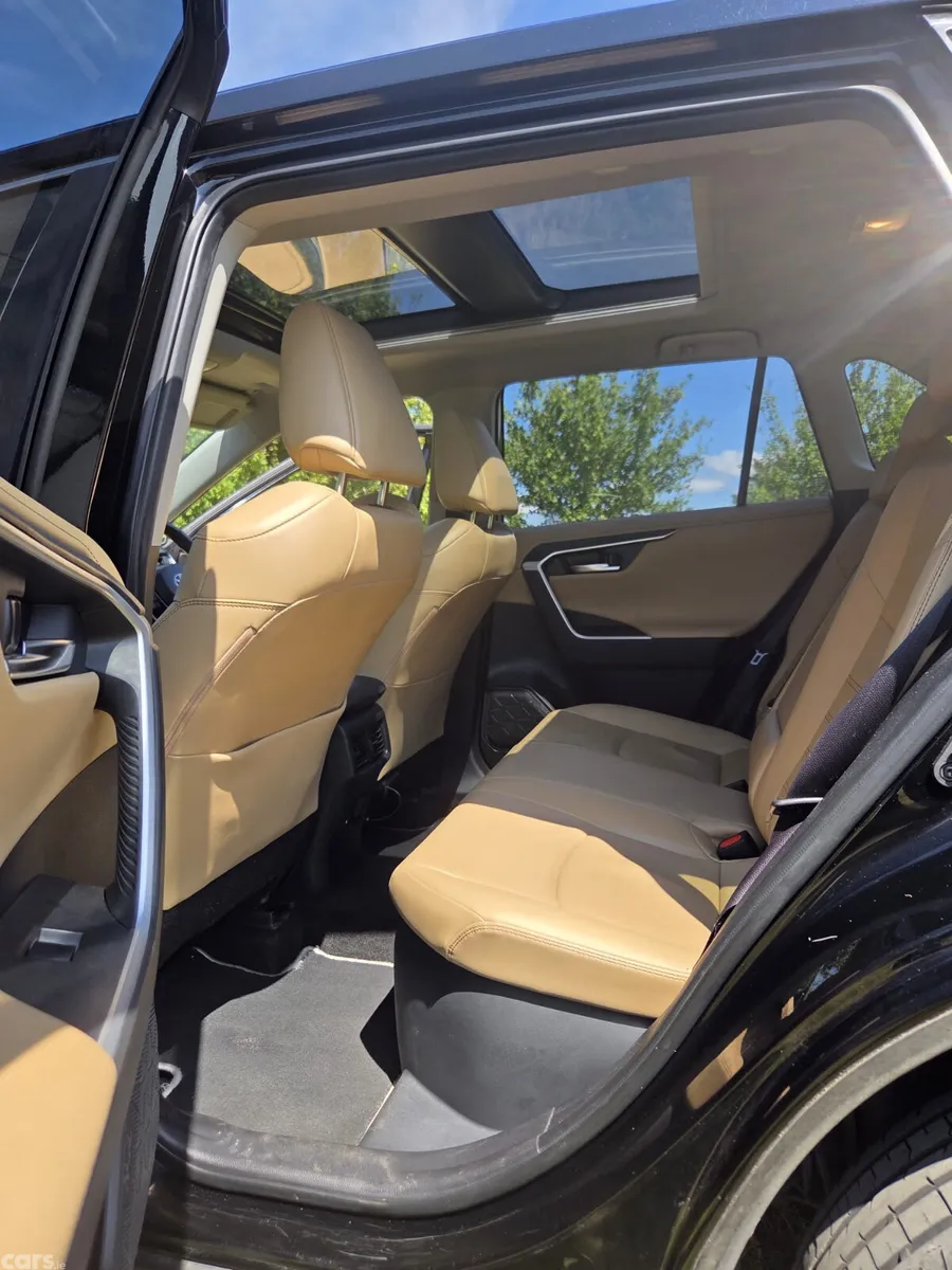 Toyota RAV4 SUV, Petrol Hybrid, 2021, Black