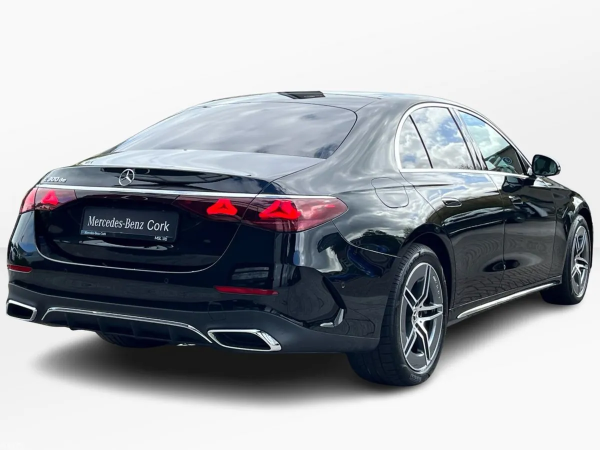 Mercedes-Benz E-Class Saloon, Diesel Plug-in Hybrid, 2026, Black