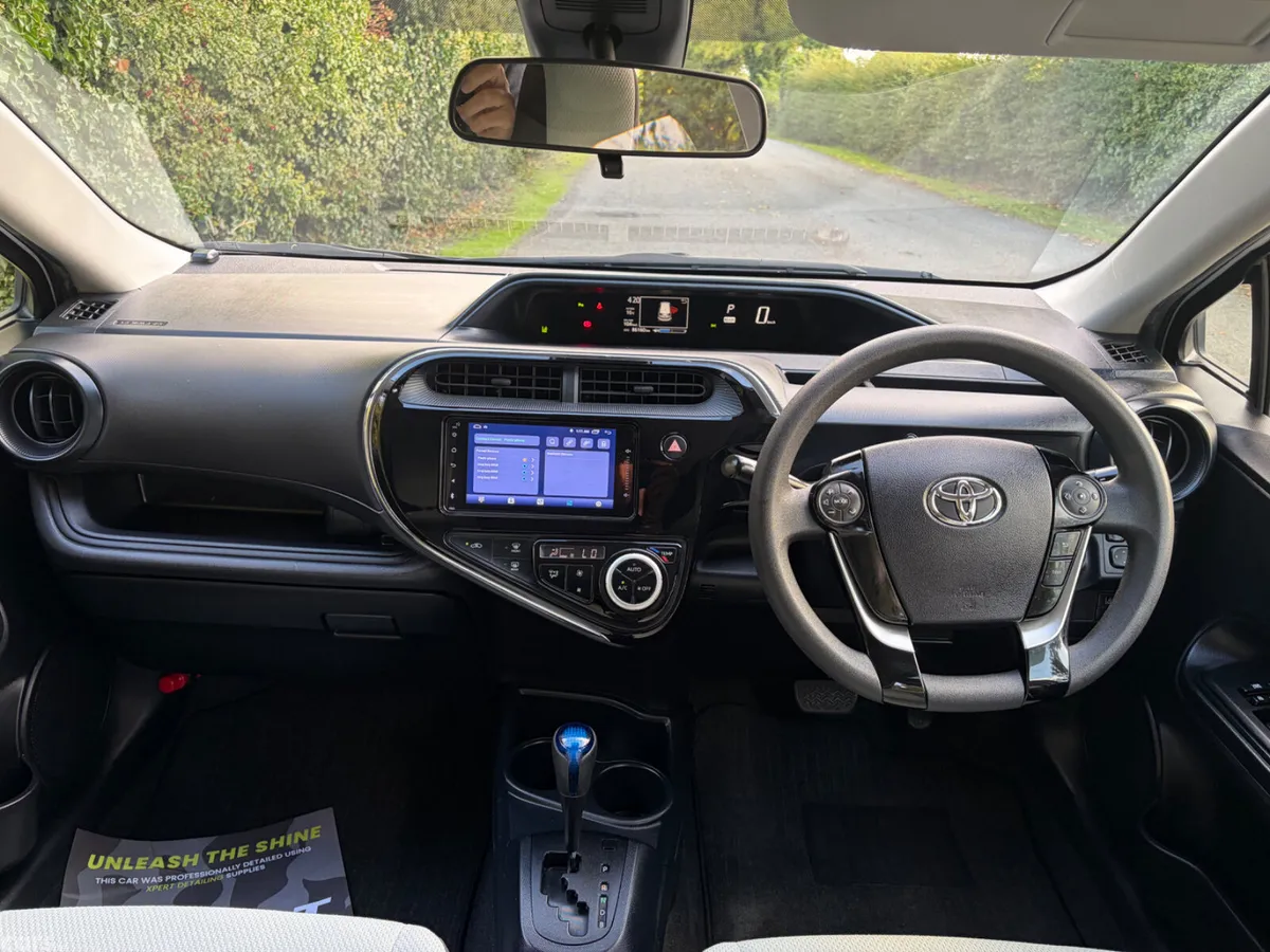 Toyota Aqua Hatchback, Petrol Hybrid, 2020, White