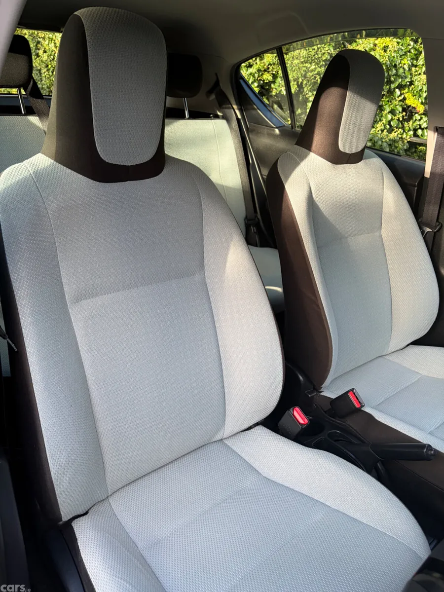 Toyota Aqua Hatchback, Petrol Hybrid, 2020, White
