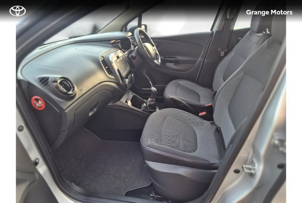 Renault Captur Hatchback, Diesel, 2016, Silver