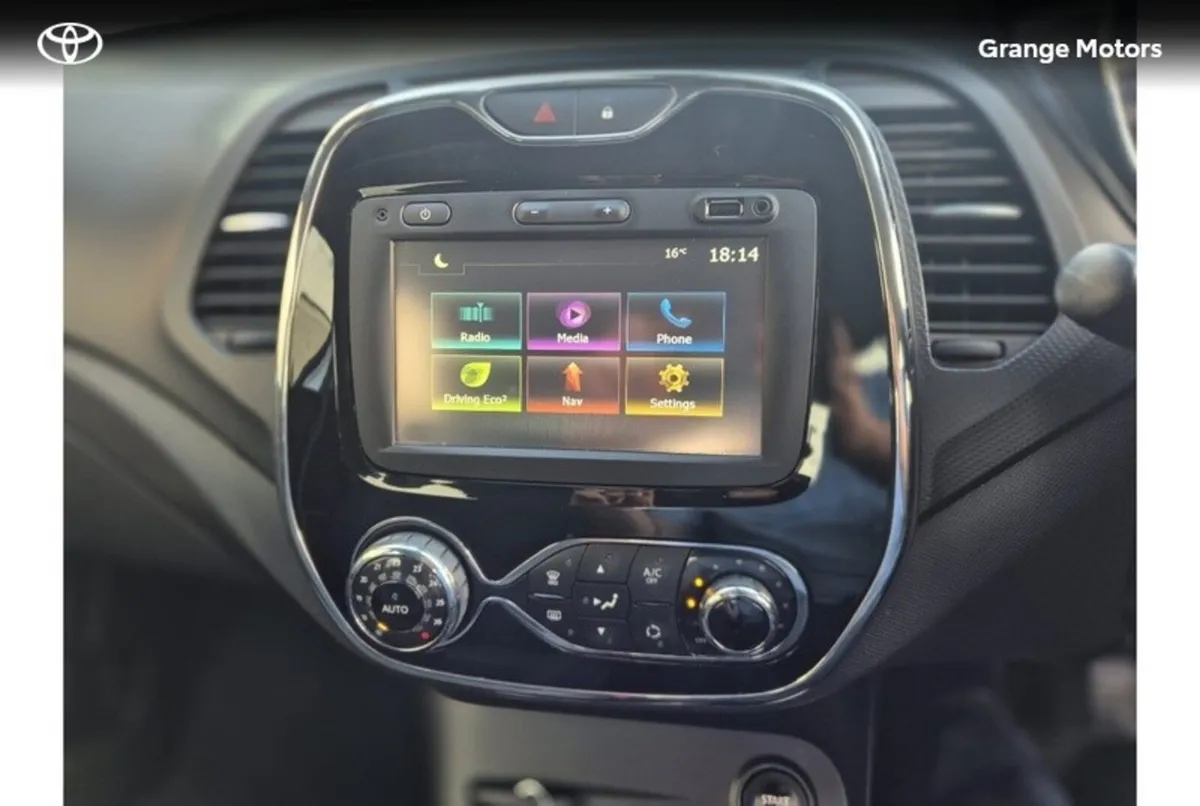 Renault Captur Hatchback, Diesel, 2016, Silver
