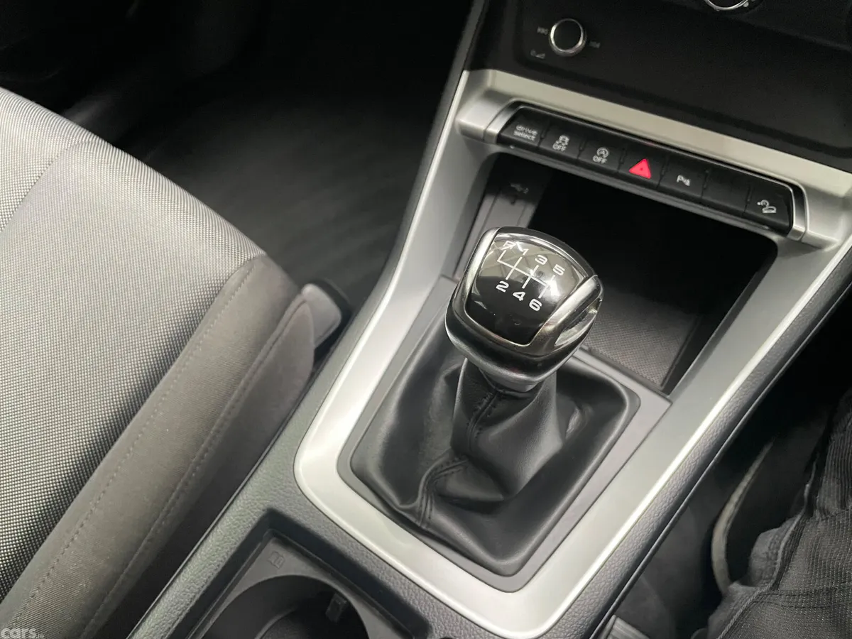 Audi Q3 Hatchback, Diesel, 2019, White