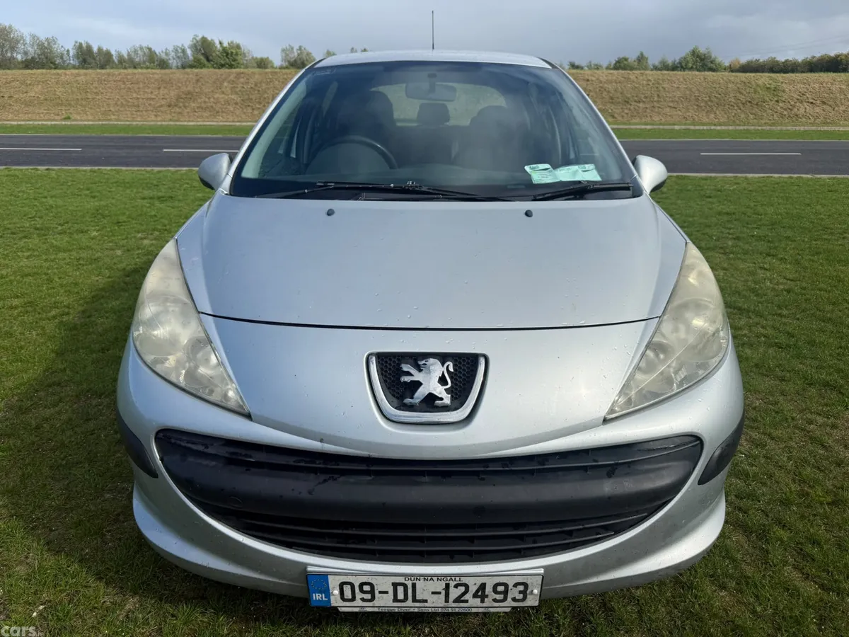 Peugeot 207 Hatchback, Diesel, 2009, Silver