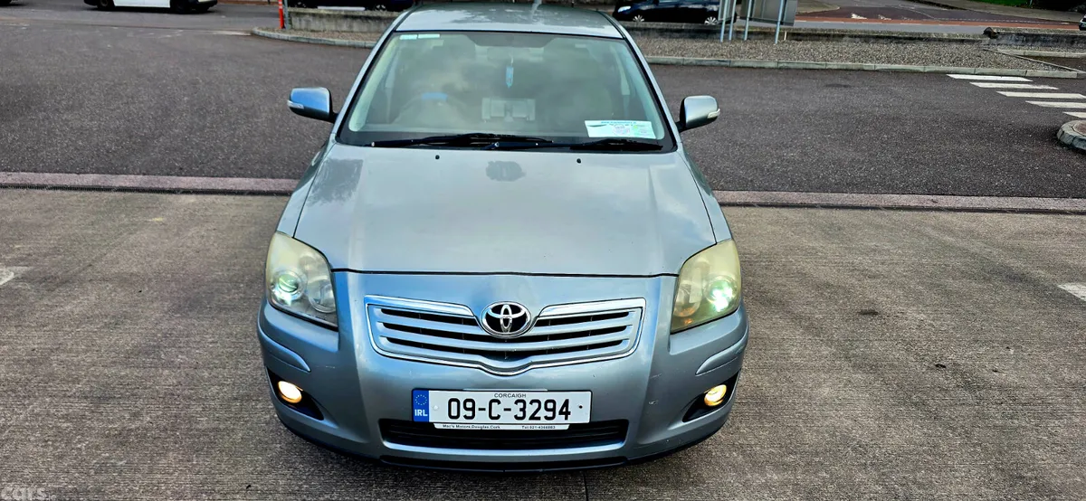 Toyota Avensis Saloon, Diesel, 2009, Grey