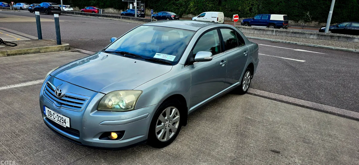 Toyota Avensis Saloon, Diesel, 2009, Grey
