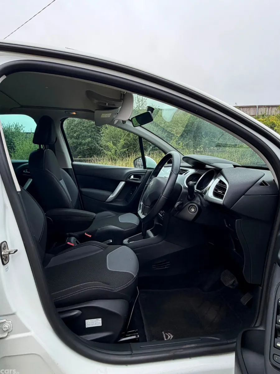 Citroen C3 Hatchback, Petrol, 2013, White