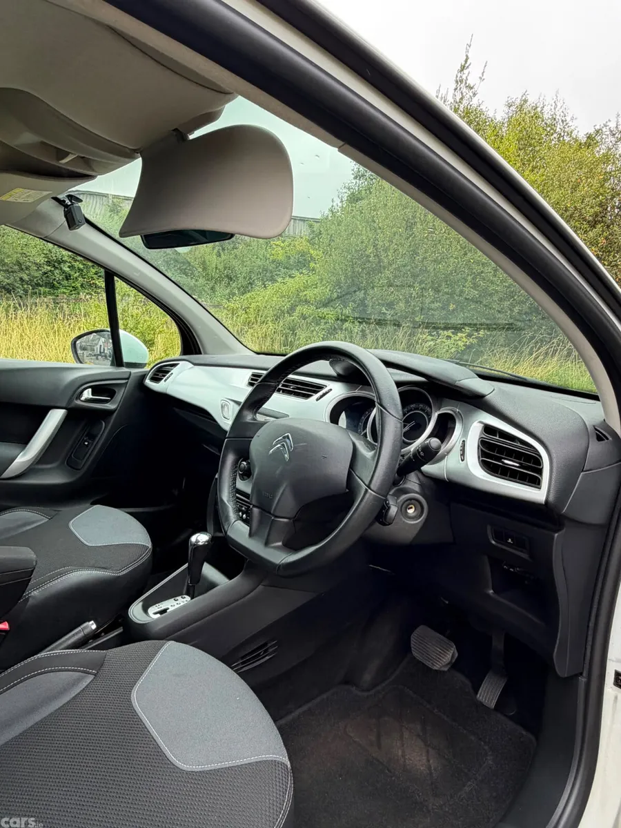 Citroen C3 Hatchback, Petrol, 2013, White
