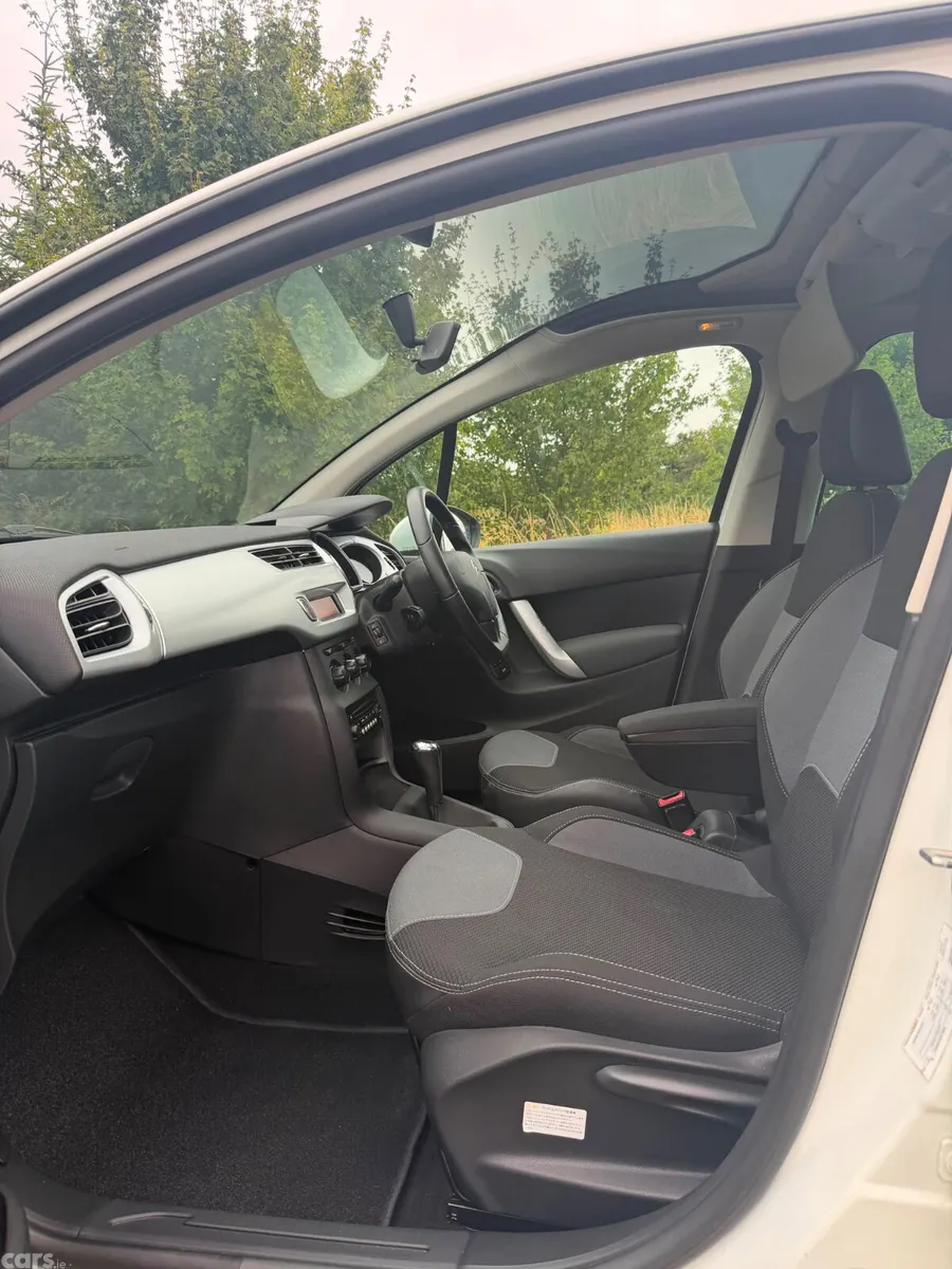 Citroen C3 Hatchback, Petrol, 2013, White