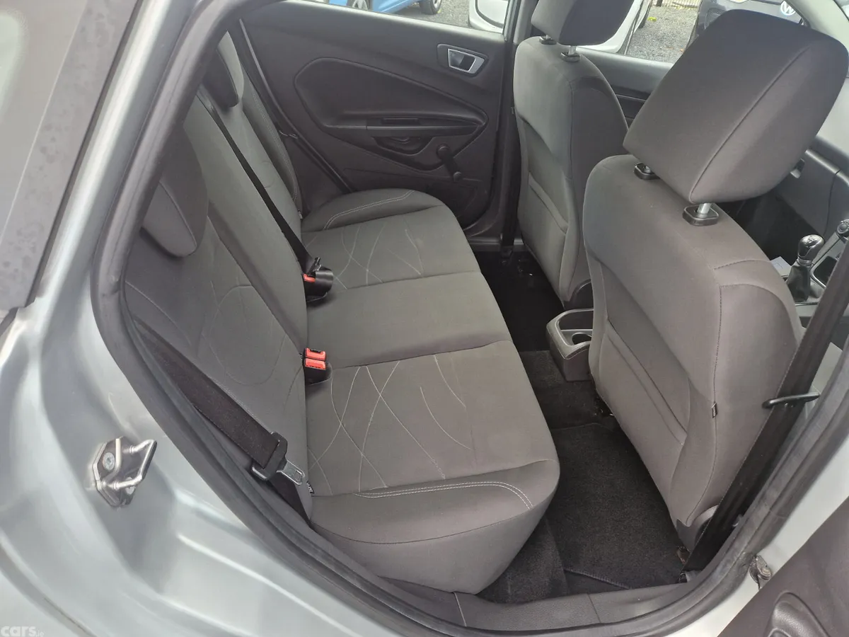 Ford Fiesta Hatchback, Petrol, 2017, Grey
