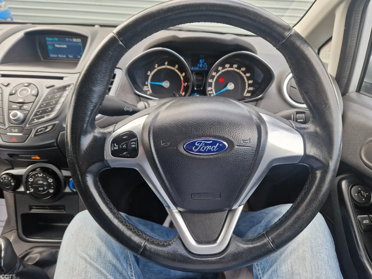 Ford Fiesta Hatchback, Petrol, 2017, Grey