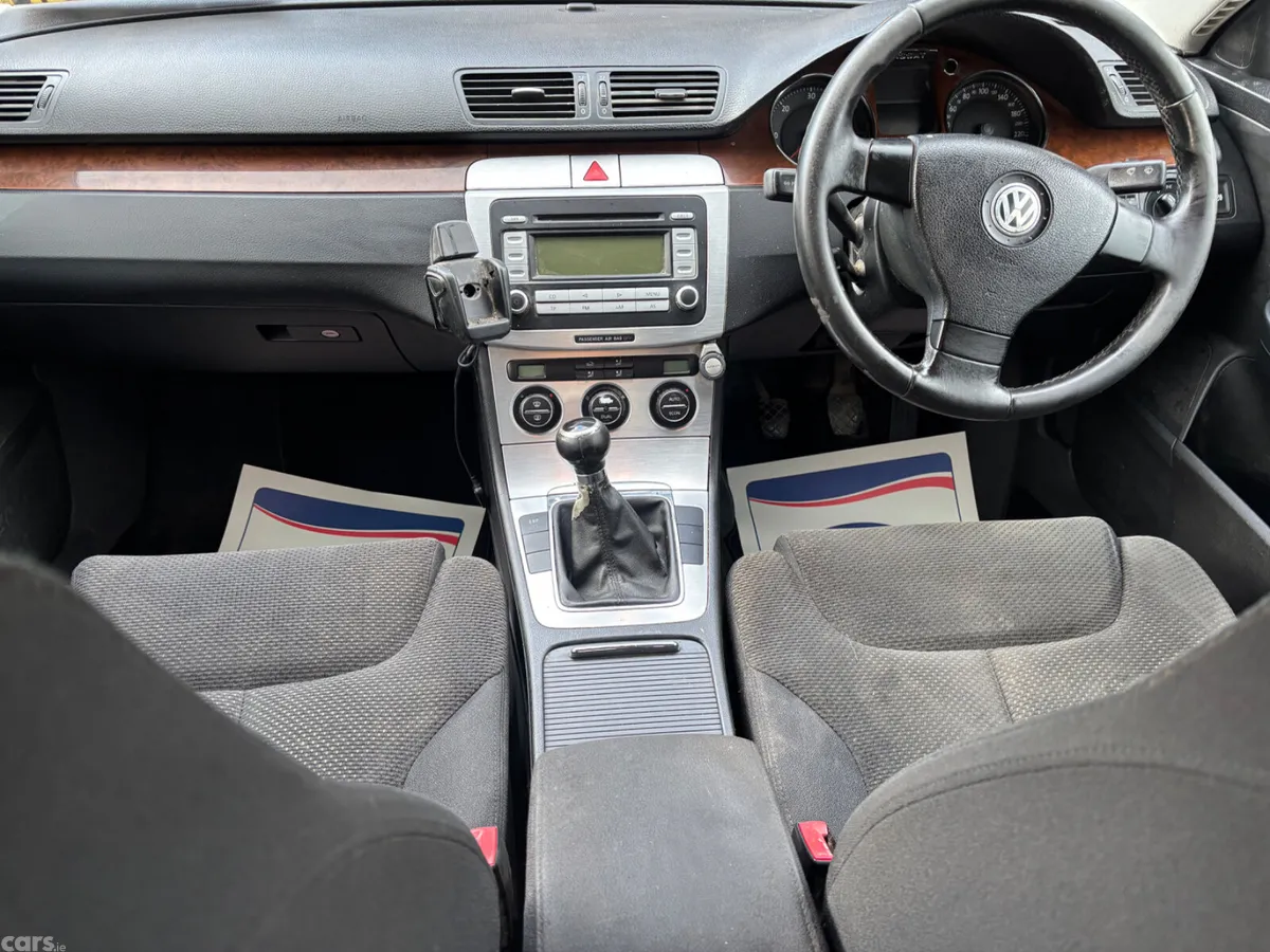Volkswagen Passat Saloon, Diesel, 2007, Silver