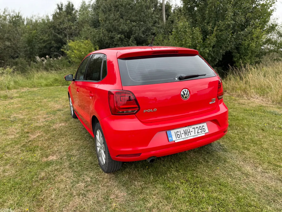 Volkswagen Polo Hatchback, Petrol, 2016, Red
