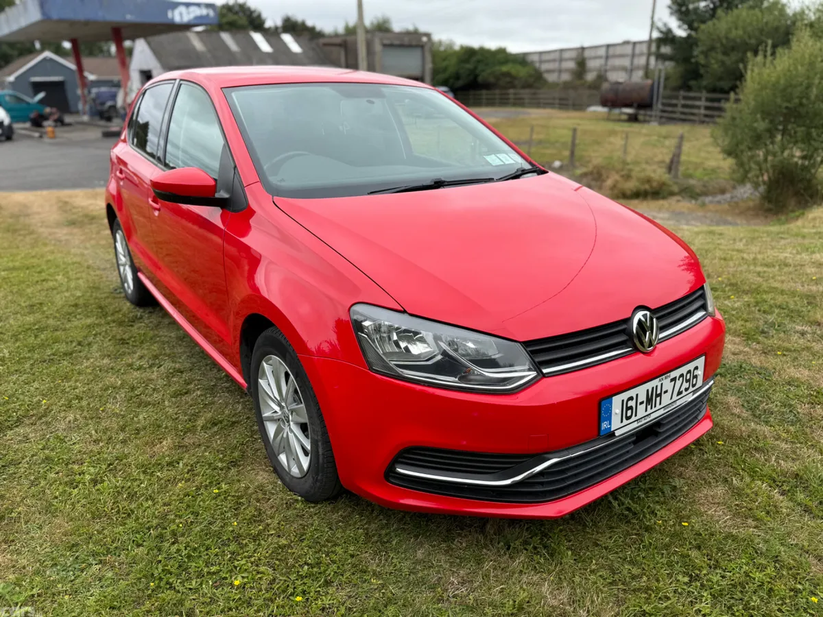 Volkswagen Polo Hatchback, Petrol, 2016, Red