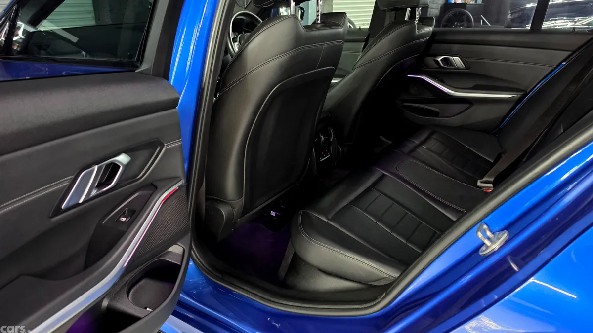 BMW 3-Series Saloon, Petrol Plug-in Hybrid, 2020, Blue
