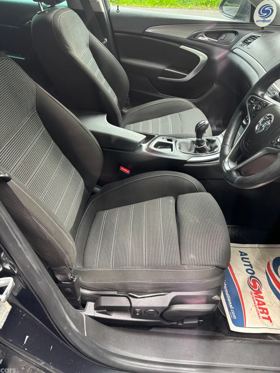 Opel Insignia Hatchback, Diesel, 2016, Black
