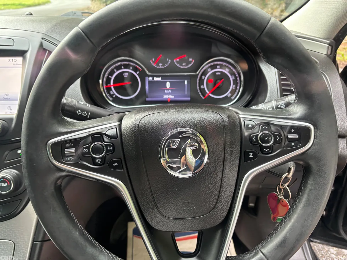 Opel Insignia Hatchback, Diesel, 2016, Black