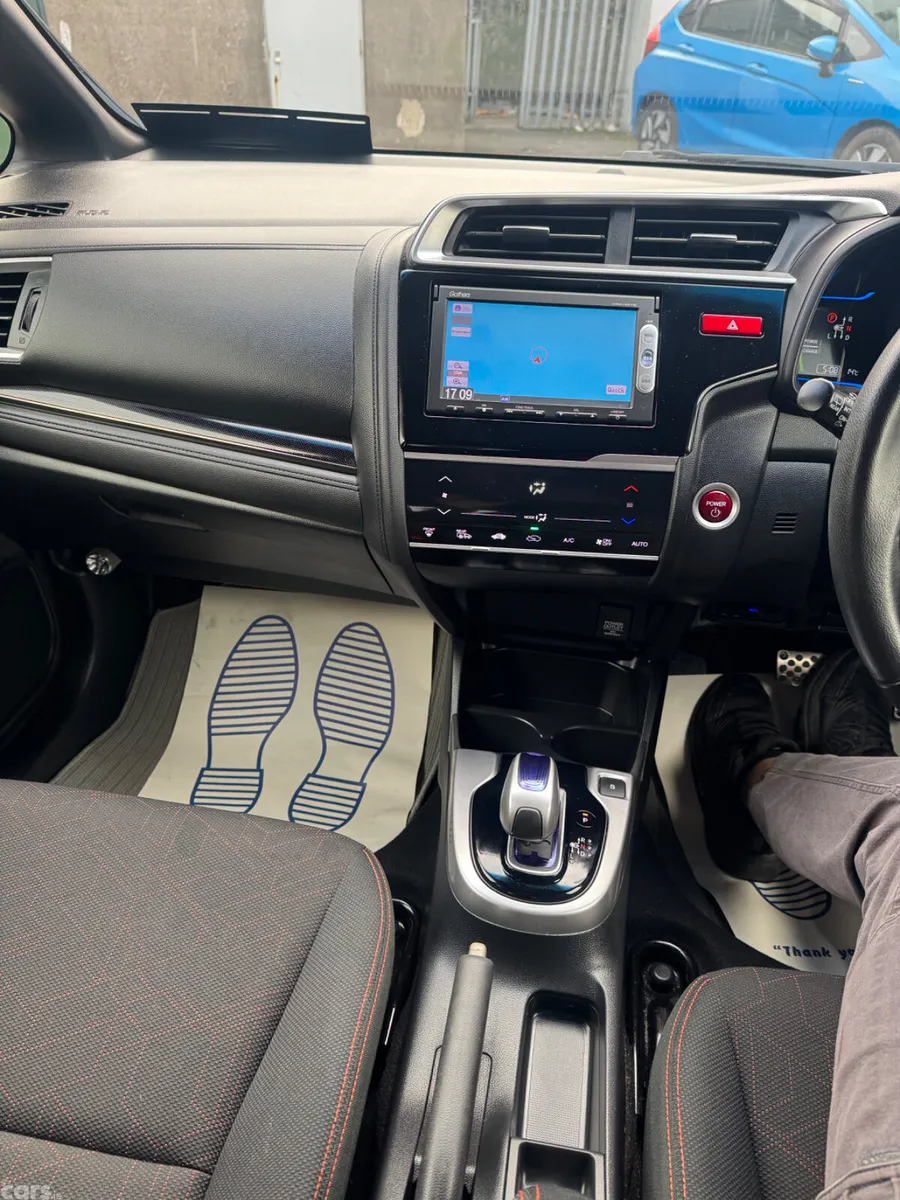 Honda Fit Hatchback, Petrol Hybrid, 2015, Blue