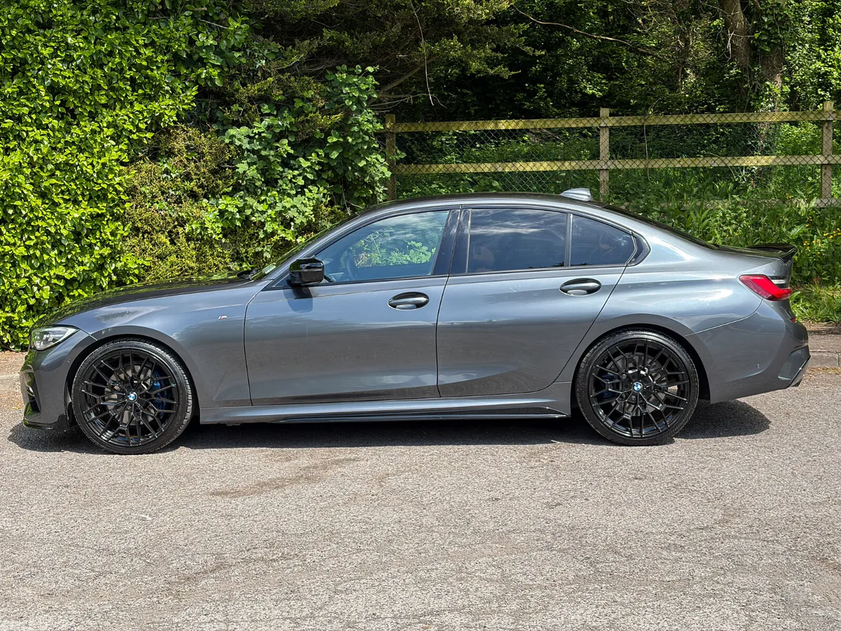 BMW 3-Series Saloon, Diesel, 2019, Grey