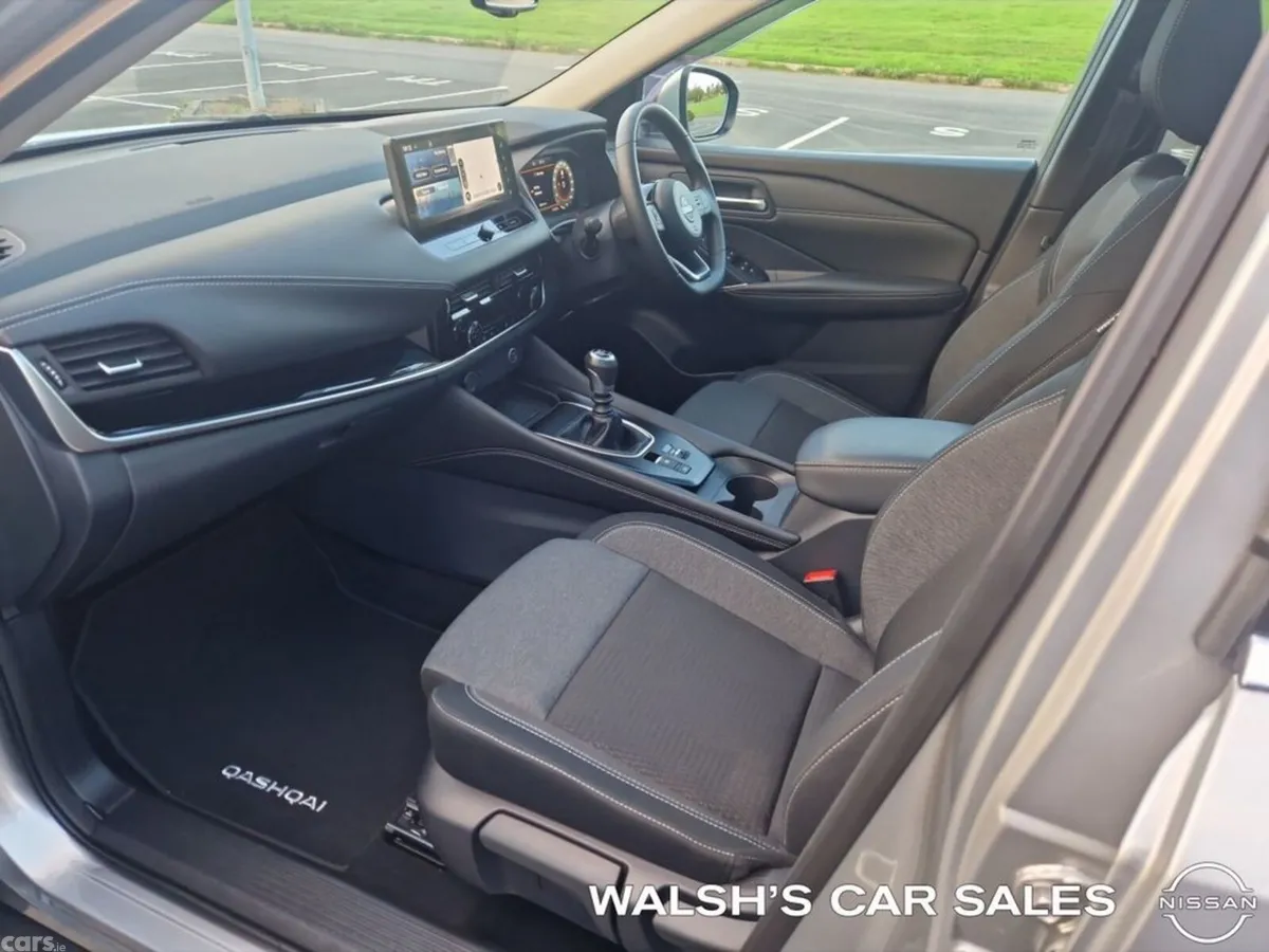 Nissan Qashqai SUV, Petrol, 2024, Silver
