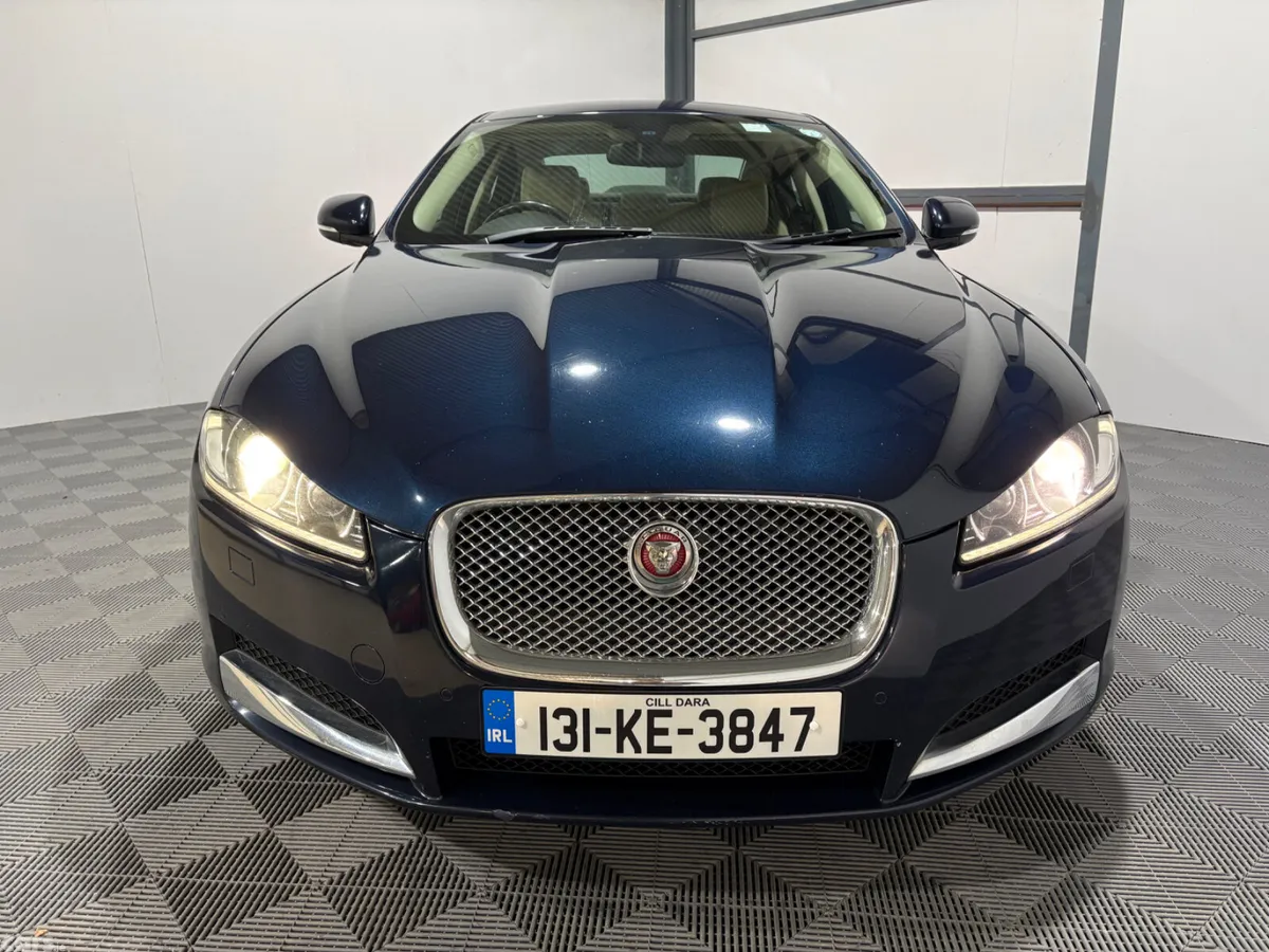 Jaguar XF Saloon, Diesel, 2013, Blue