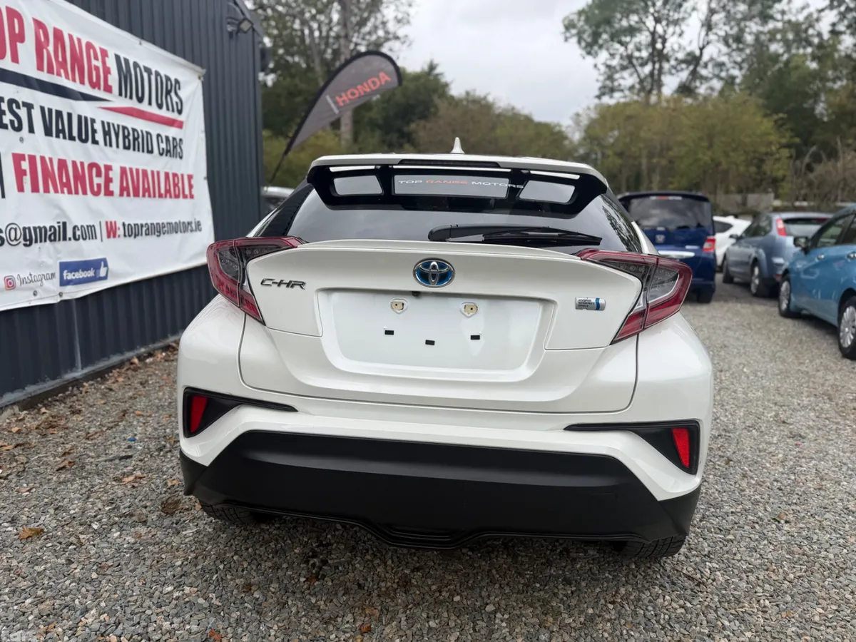 Toyota C-HR SUV, Petrol Hybrid, 2018, White