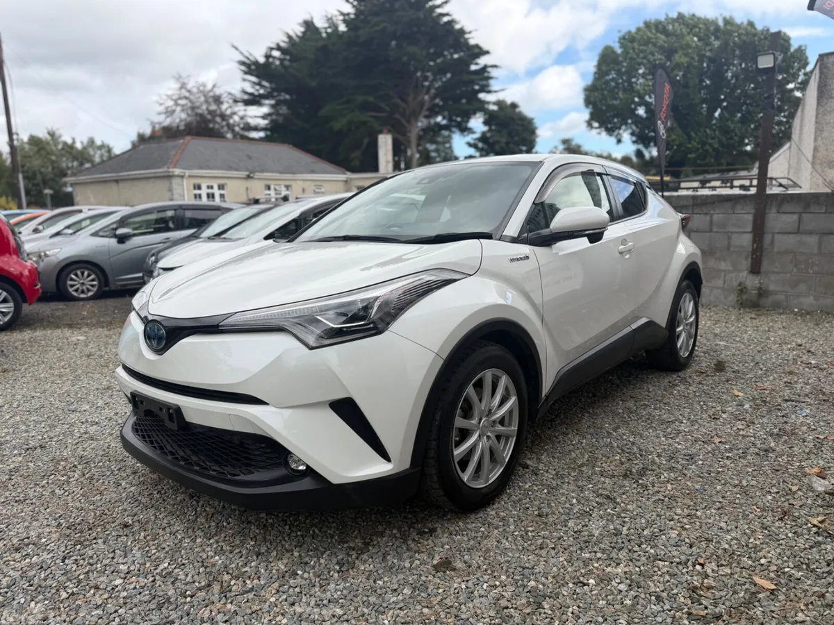 Toyota C-HR SUV, Petrol Hybrid, 2018, White