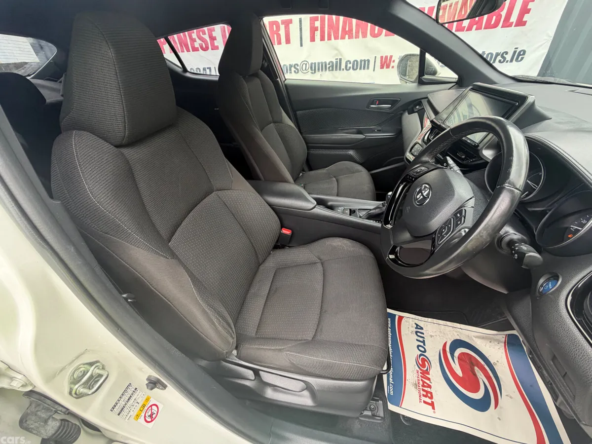 Toyota C-HR SUV, Petrol Hybrid, 2018, White