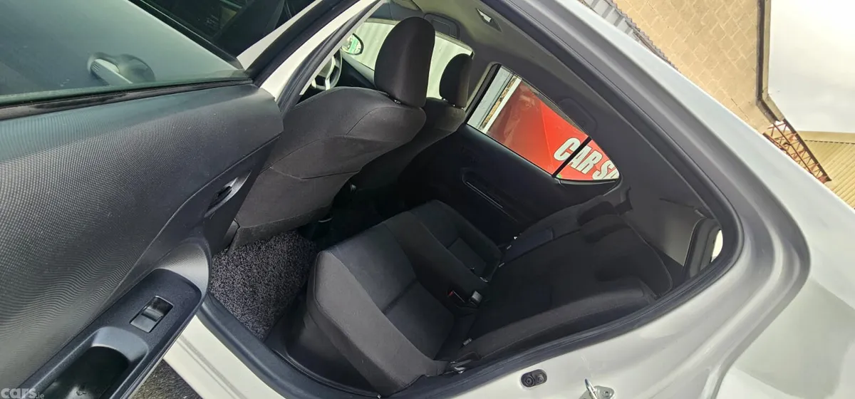 Toyota Aqua Hatchback, Petrol Hybrid, 2015, White