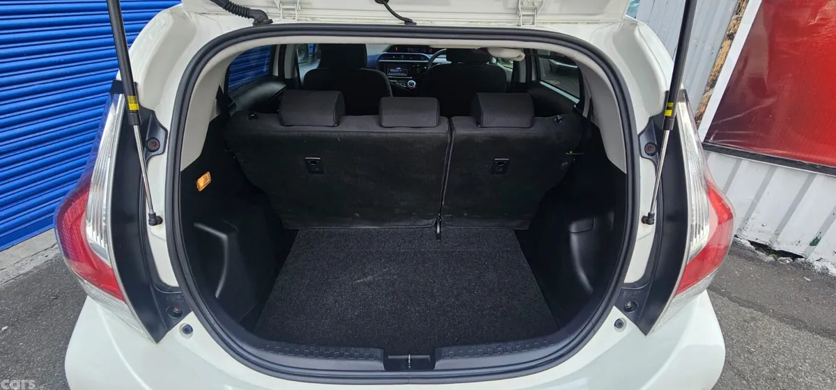 Toyota Aqua Hatchback, Petrol Hybrid, 2015, White