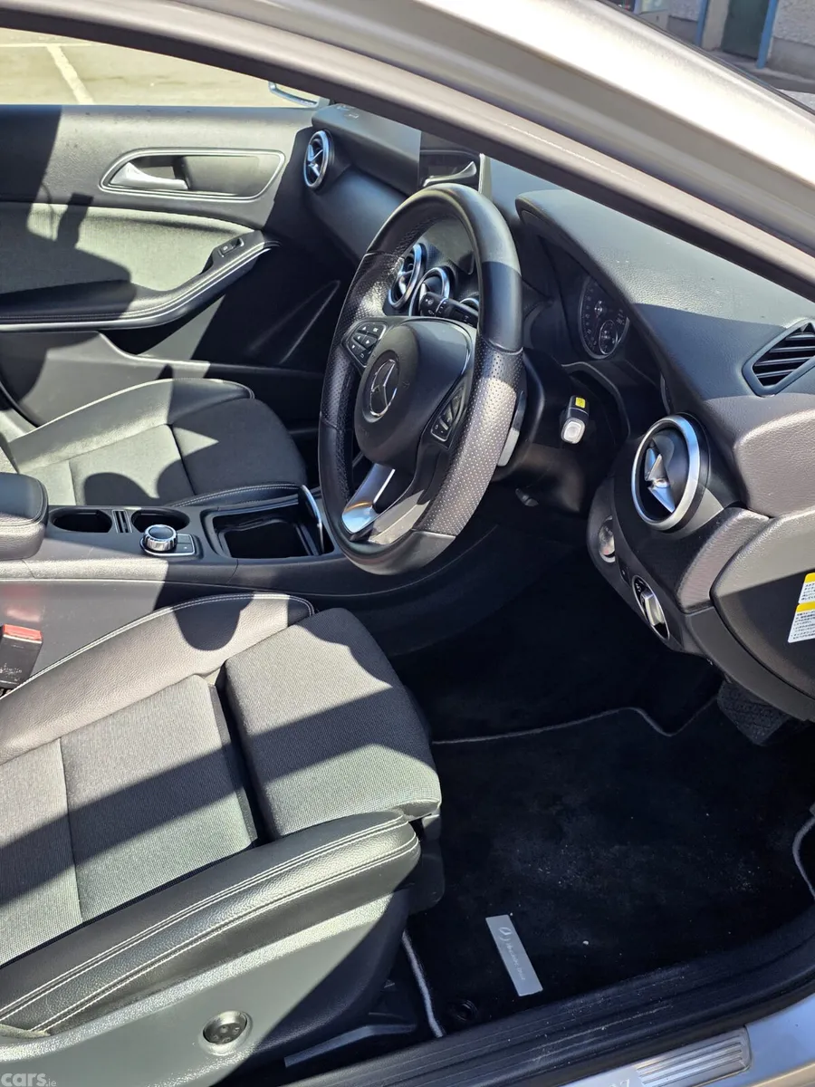 Mercedes-Benz A-Class Hatchback, Petrol, 2016, Silver