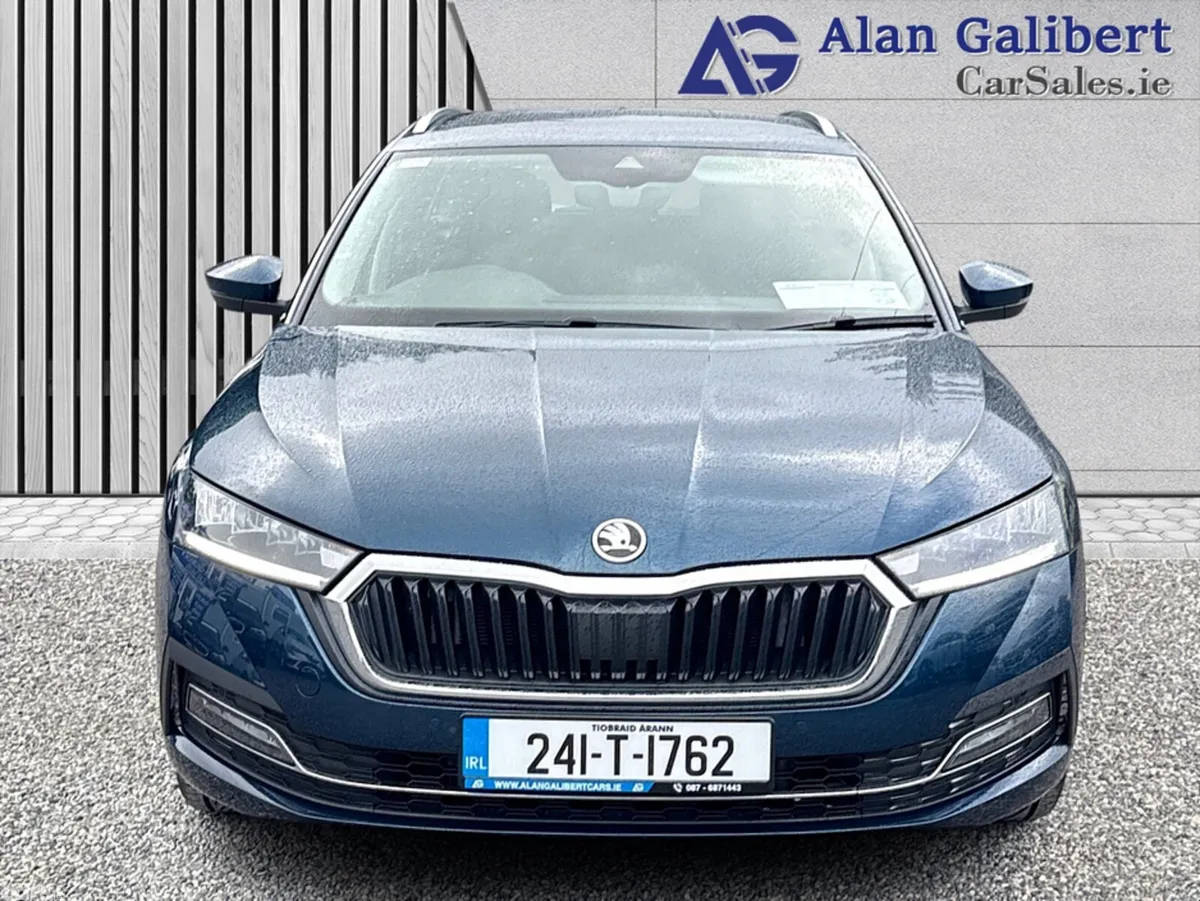 Skoda Octavia Estate, Diesel, 2024, Blue