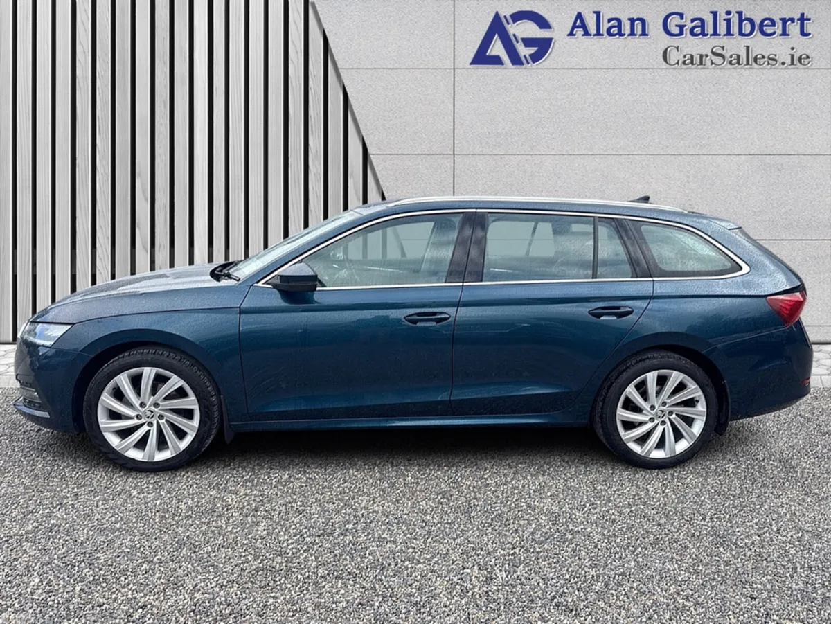 Skoda Octavia Estate, Diesel, 2024, Blue