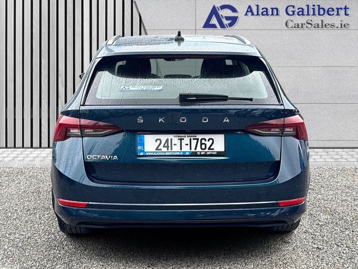 Skoda Octavia Estate, Diesel, 2024, Blue