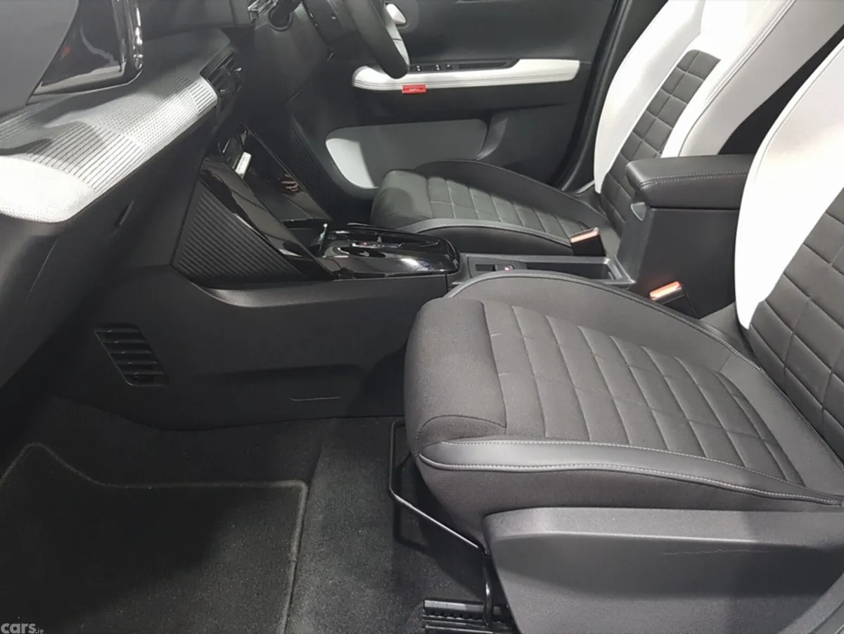 Citroen e-C3 Hatchback, Electric, 2025, Blue
