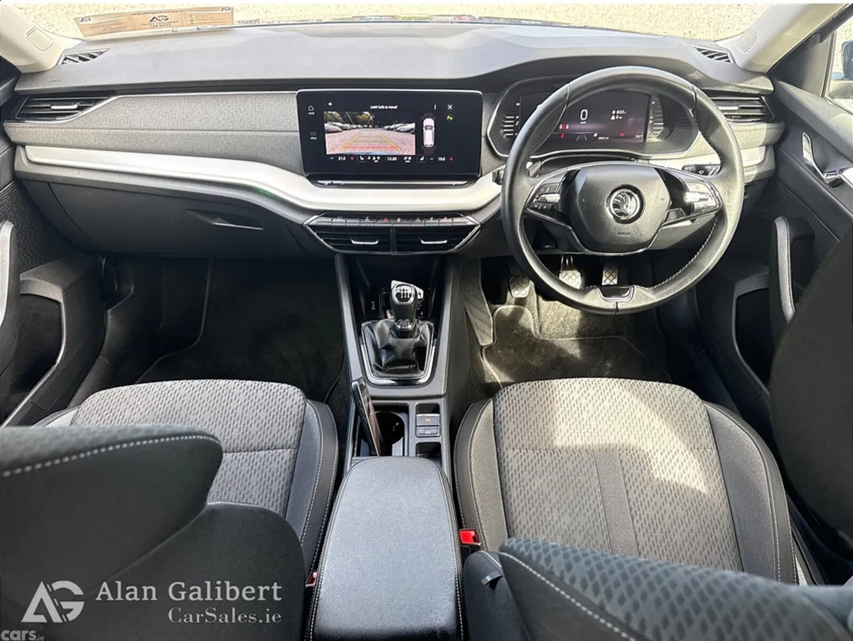 Skoda Octavia Estate, Diesel, 2024, Blue