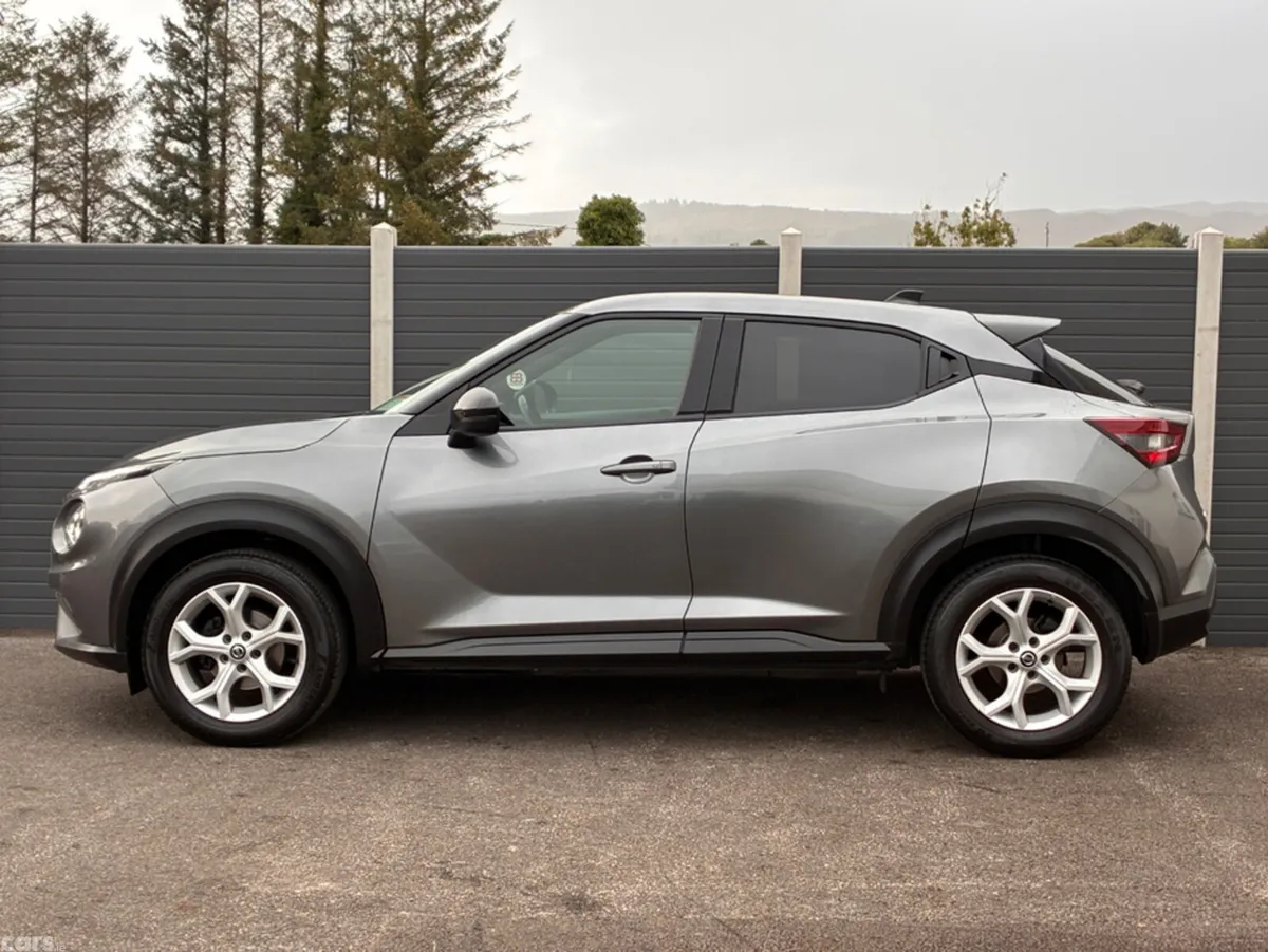 Nissan Juke MPV, Petrol, 2021, Grey