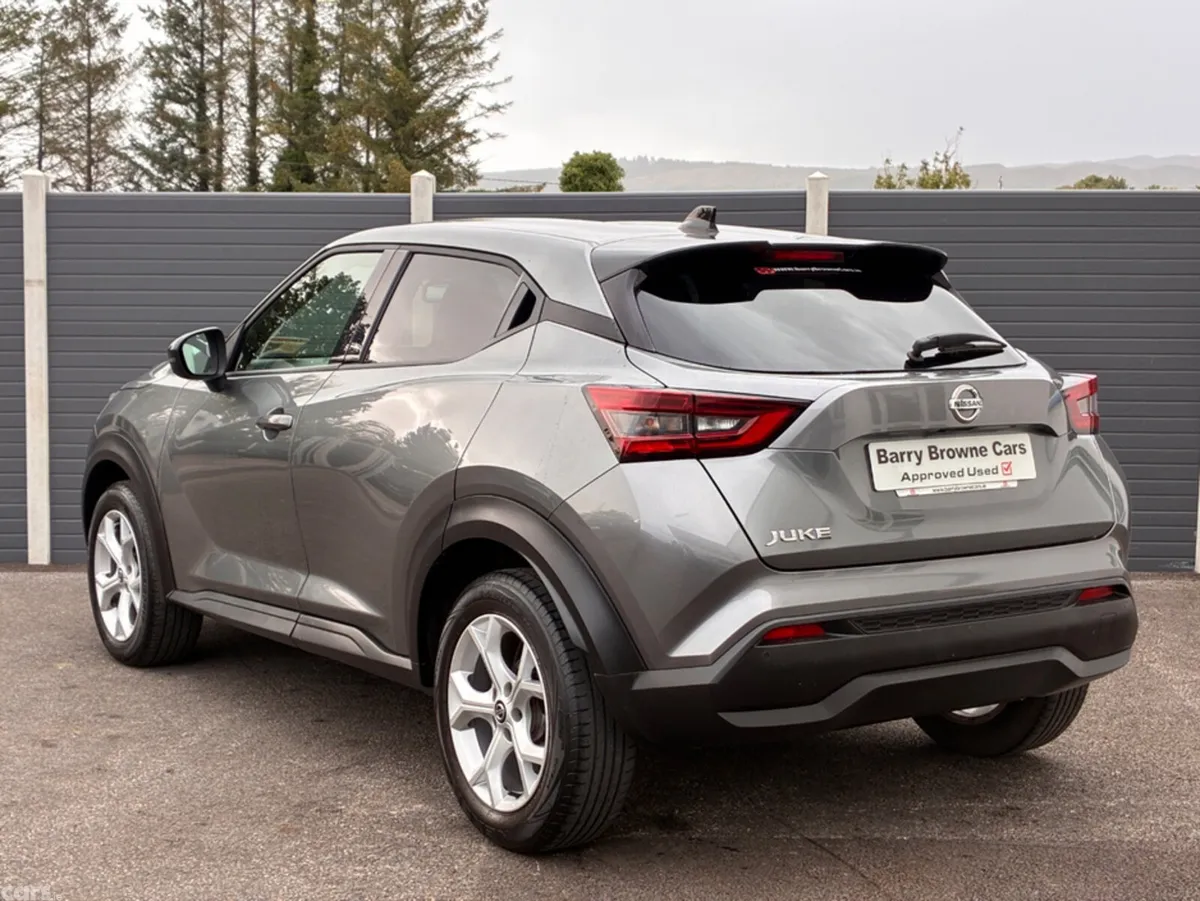 Nissan Juke MPV, Petrol, 2021, Grey