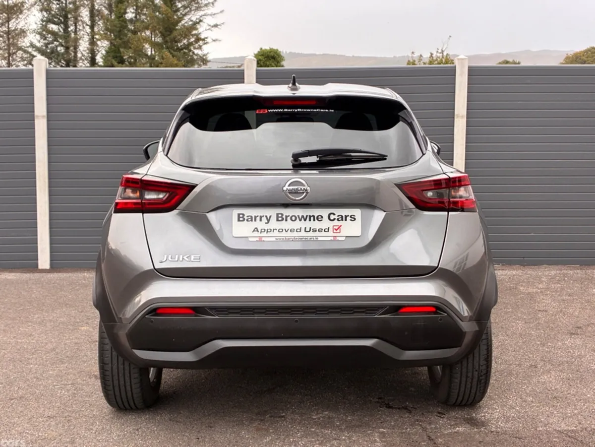 Nissan Juke MPV, Petrol, 2021, Grey