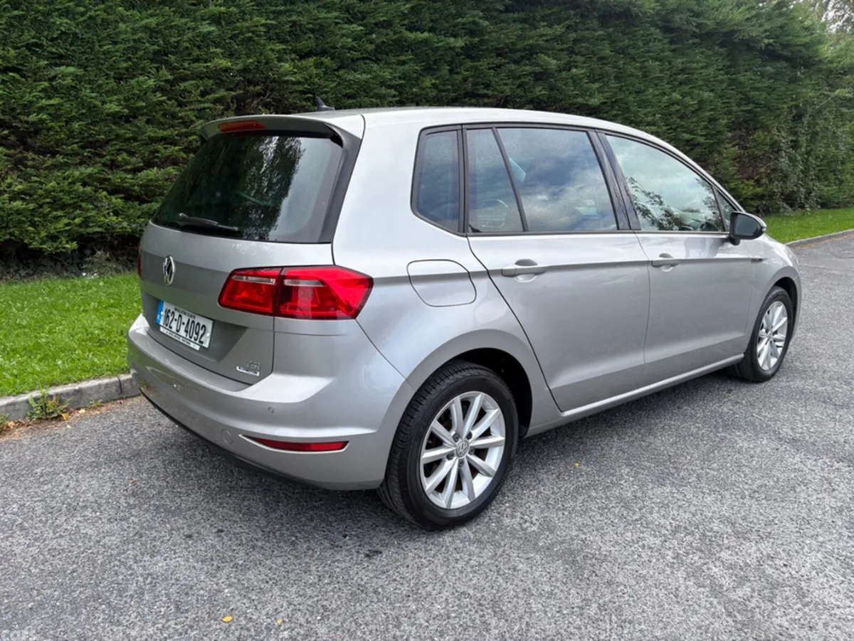Volkswagen Golf Hatchback, Petrol, 2016, Silver