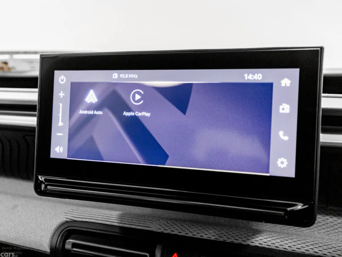 Citroen C3 Aircross SUV, Petrol Hybrid, 2026, Red