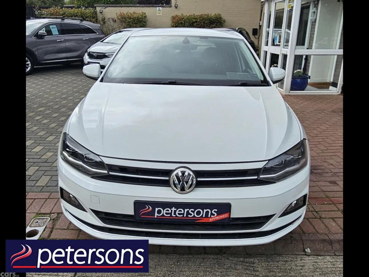 Volkswagen Polo Hatchback, Petrol, 2018, White